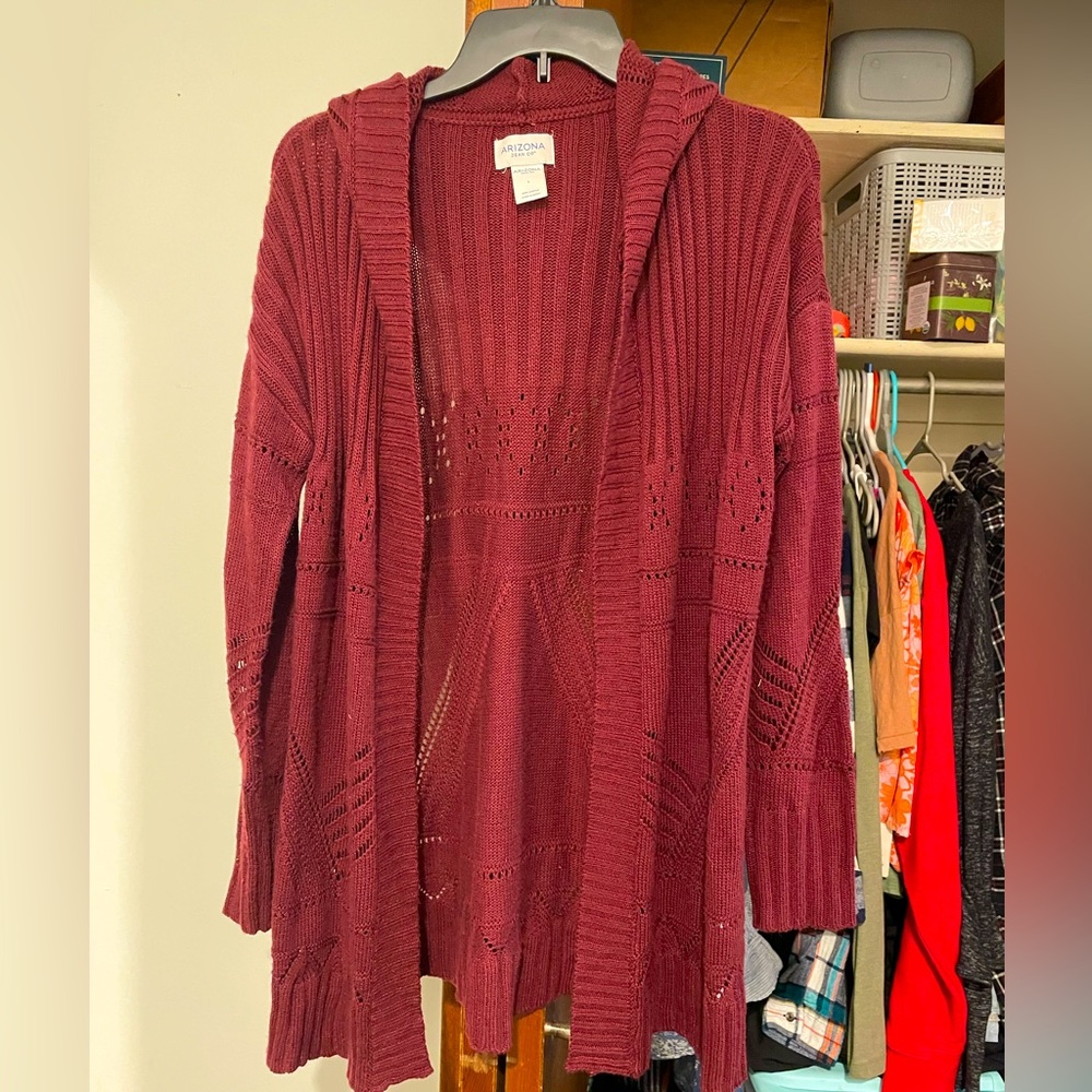 Hooded maroon cardigan